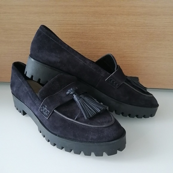 Via Spiga Black Suede Tassel Loafers with Lugged Sole Womans 8.5 - Picture 1 of 11